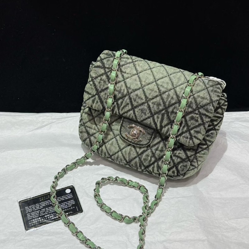 Chanel 漸變綠丹寧方胖子 20*16cm 99新配件保卡塵袋-1