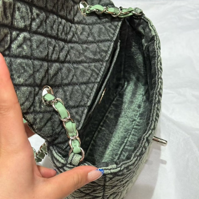 Chanel 漸變綠丹寧方胖子 20*16cm 99新配件保卡塵袋-2