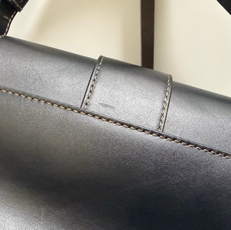 FURLA 專櫃款 CHARLIE 掀蓋包-8