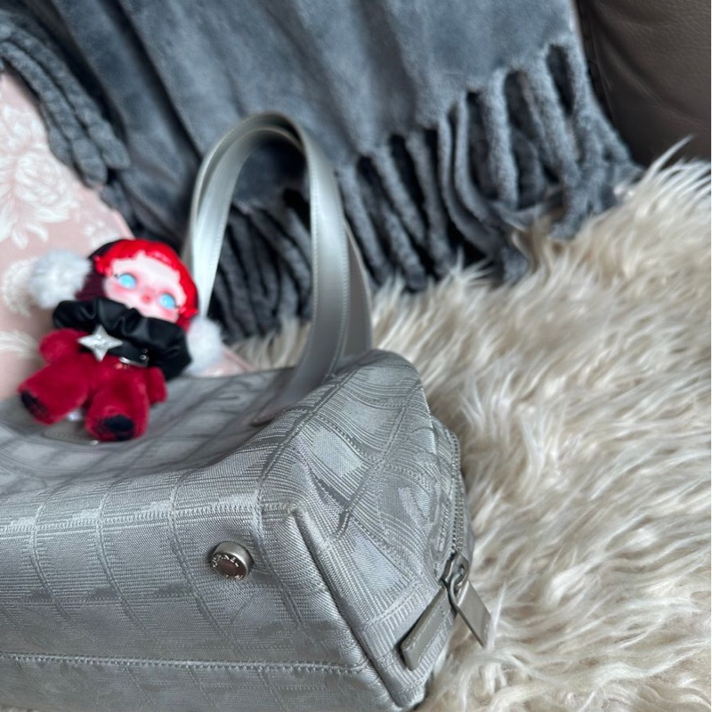 香奈兒 中古包 冰格 銀色手提托特包 黑銀 皮革包 二手古董包 腋下包 小包 古董 中古二手Chanel bag silver travel line bag-20