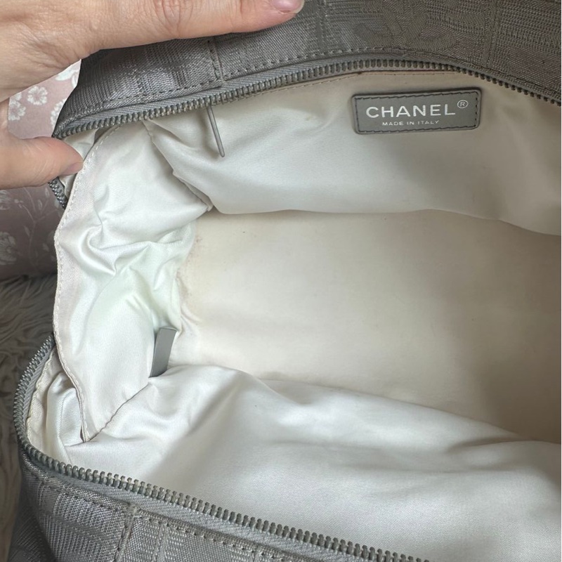 香奈兒 中古包 冰格 銀色手提托特包 黑銀 皮革包 二手古董包 腋下包 小包 古董 中古二手Chanel bag silver travel line bag-32