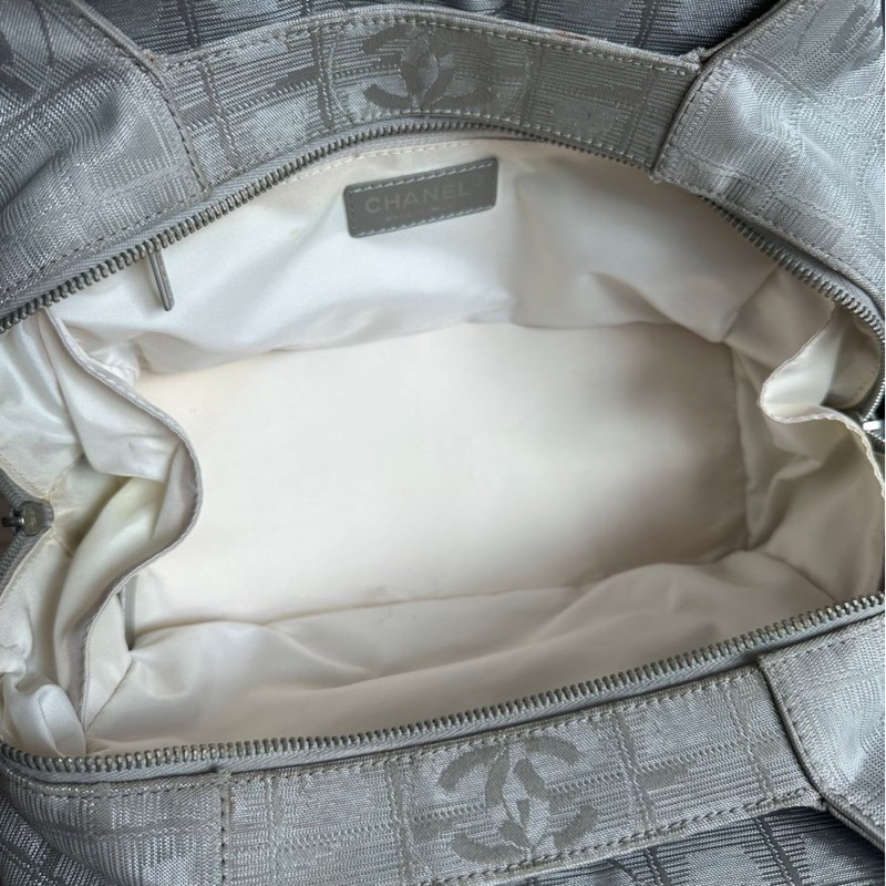 香奈兒 中古包 冰格 銀色手提托特包 黑銀 皮革包 二手古董包 腋下包 小包 古董 中古二手Chanel bag silver travel line bag-34