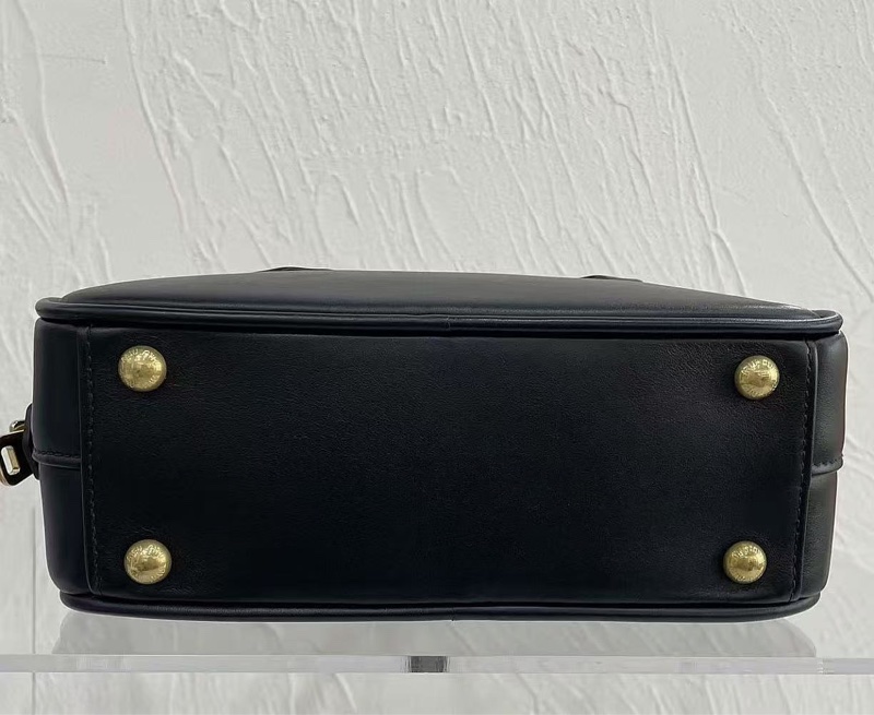 miumiu 黑色小號保齡球手提包-3