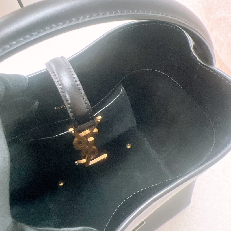 YSL le 37 黑金小號水桶-9