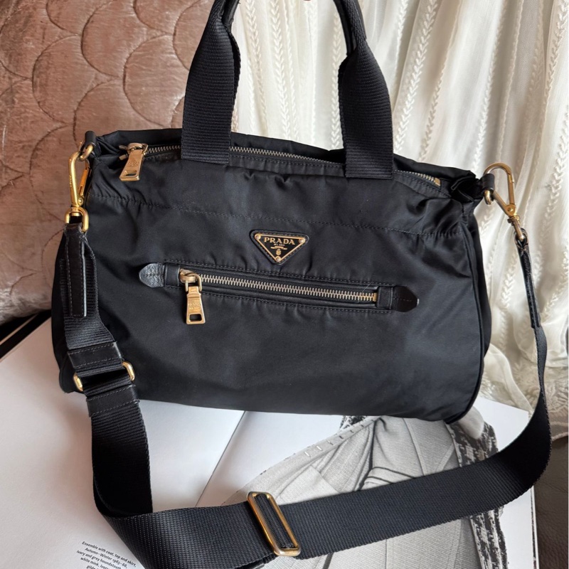 普拉達 包 尼龍斜挎包 包包 黑色 黑色 黑銀 皮革包 二手古董包 古董 中古二手prada Re-Nylon black crossbody bag-5