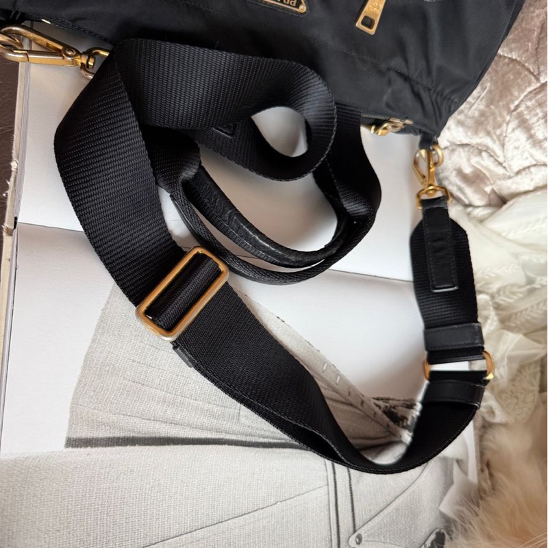 普拉達 包 尼龍斜挎包 包包 黑色 黑色 黑銀 皮革包 二手古董包 古董 中古二手prada Re-Nylon black crossbody bag-25