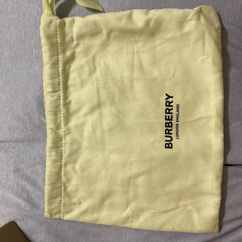 Burberry Hampshire bag-14