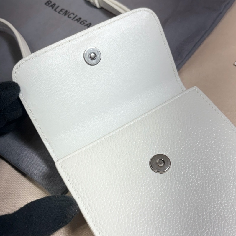 ✨近新閒置 Balenciaga 巴黎世家 黑白翻蓋手機包 肩背/斜背包-4