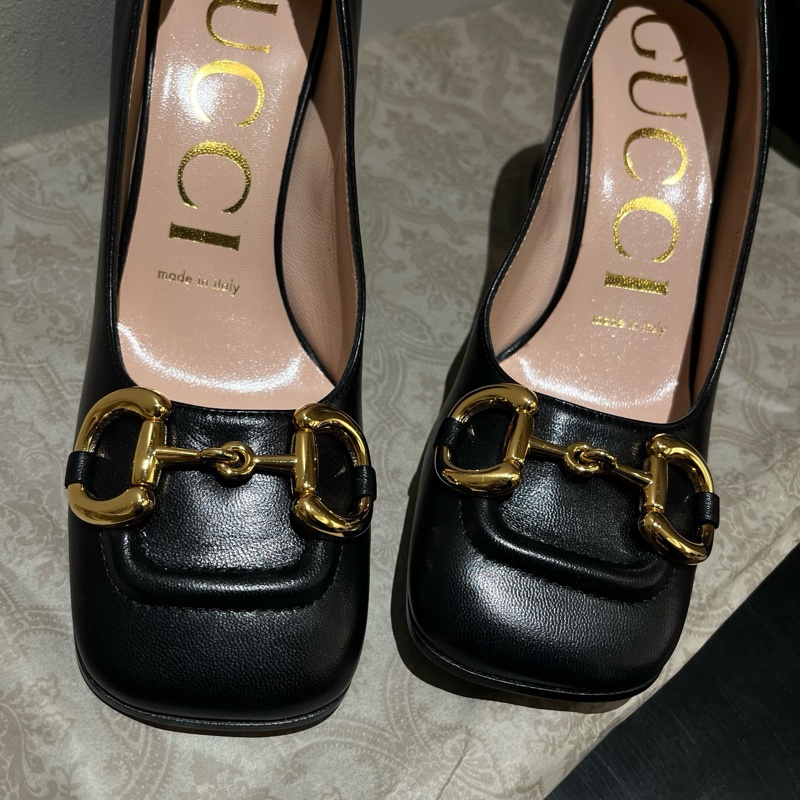 閒置新 未使用Gucci 馬銜扣方頭高跟鞋 黑色35碼 附件：盒子 塵袋-1