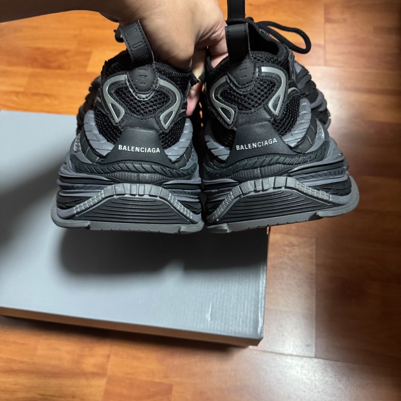 Balenciaga巴黎世家 16XL 厚底老爹鞋 男款 黑灰色 40碼-4