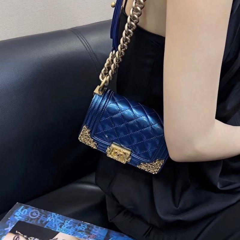 Chanel 宮廷系列miniLebo 藍色漆皮 金扣15*10*6 98新配件塵袋-0