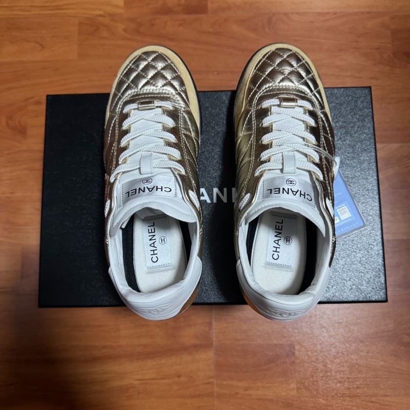 Chanel德訓鞋香奈兒新款雙c徽標運動鞋 女款 金色 38碼-3