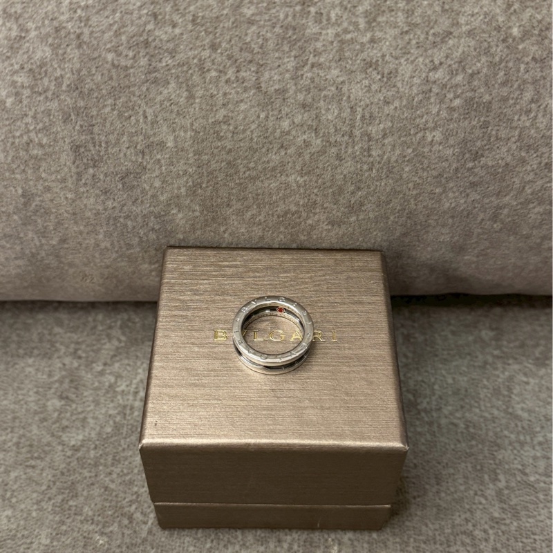 寶格麗經典黑銀戒指-0