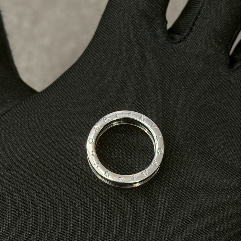 寶格麗經典黑銀戒指-1