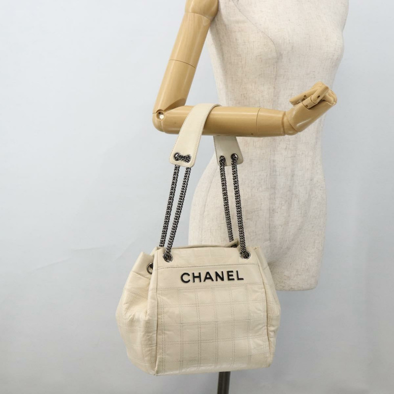 【日本直送】香奈兒 Choco Bar 鏈單肩包 白色羊皮 CC Auth LNZ762A-22