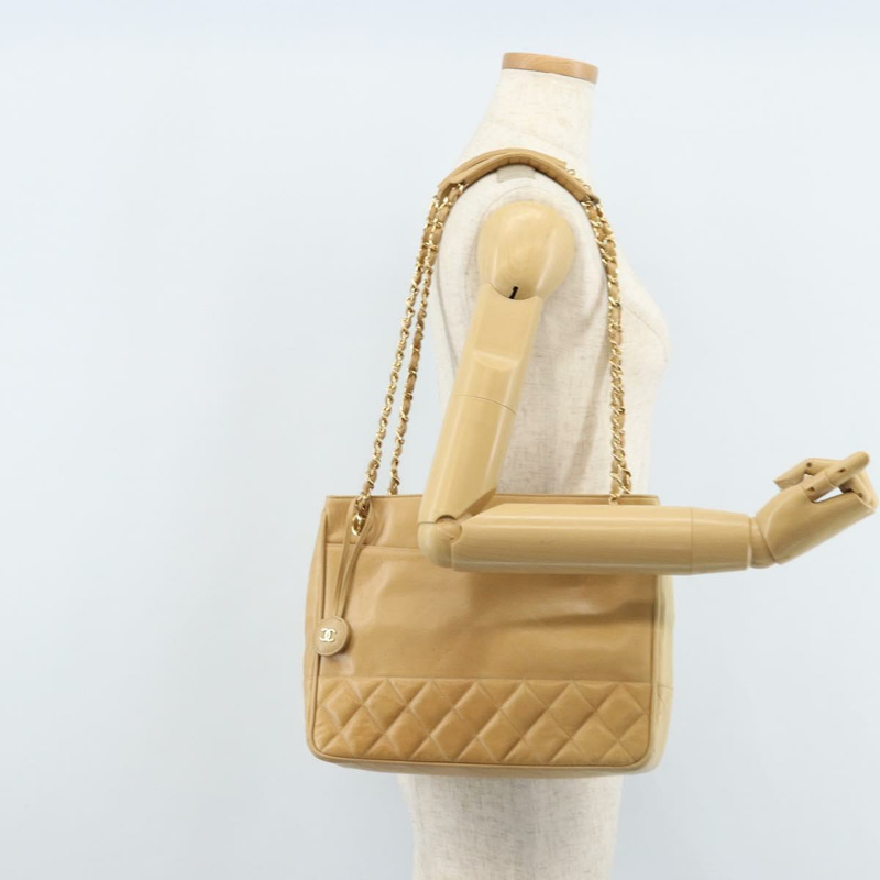 【日本直送】香奈兒 (CHANEL) Matelasse 鏈條手提包,羊皮材質,米色,金色 CC 標誌,正品 gh2001A-25