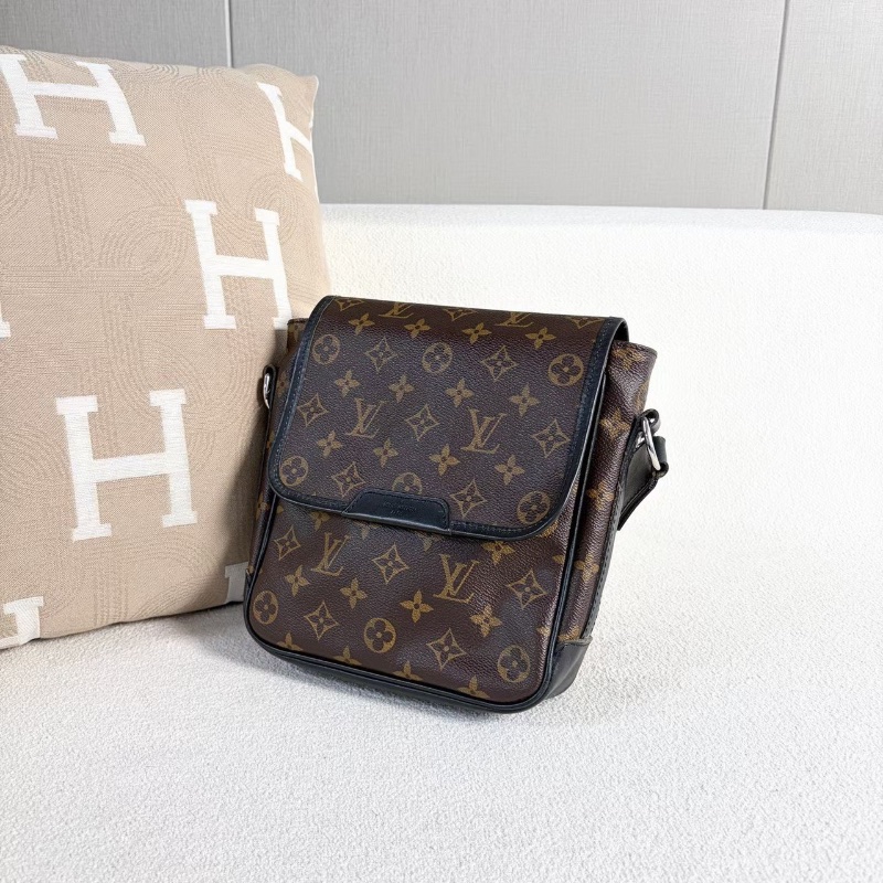 LV老花翻蓋郵差包肩背斜背包 經典老花拼黑 20*23*6 98新配件塵袋-3