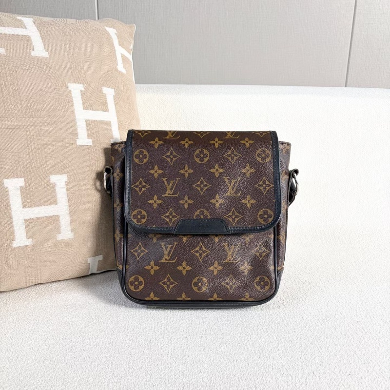 LV老花翻蓋郵差包肩背斜背包 經典老花拼黑 20*23*6 98新配件塵袋-6