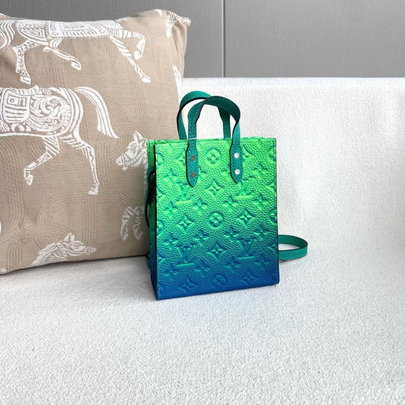 LV SAC PLAT XS漸變老花琴譜包 芯片款 綠色漸變 牛皮 16*19*6 99新配件塵袋 購證-5