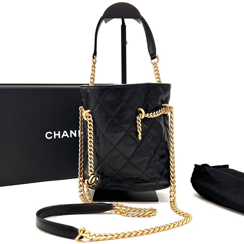 CHANEL 黑金22p琺瑯 手提肩背水桶包 18*19*11 99新配件盒子 塵袋-2
