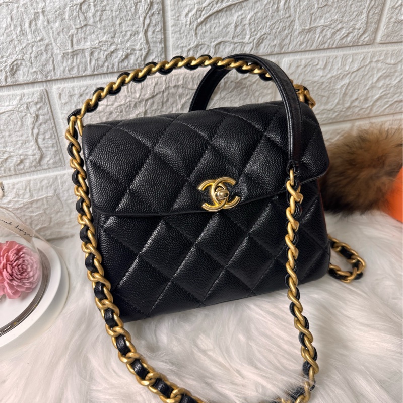 香奈兒24 s亮面粒紋小牛皮芯片-2