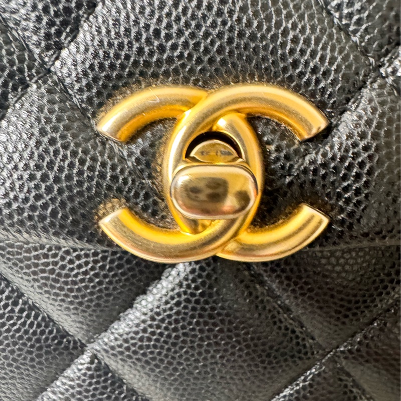 香奈兒24 s亮面粒紋小牛皮芯片-4