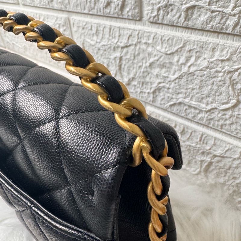 香奈兒24 s亮面粒紋小牛皮芯片-9