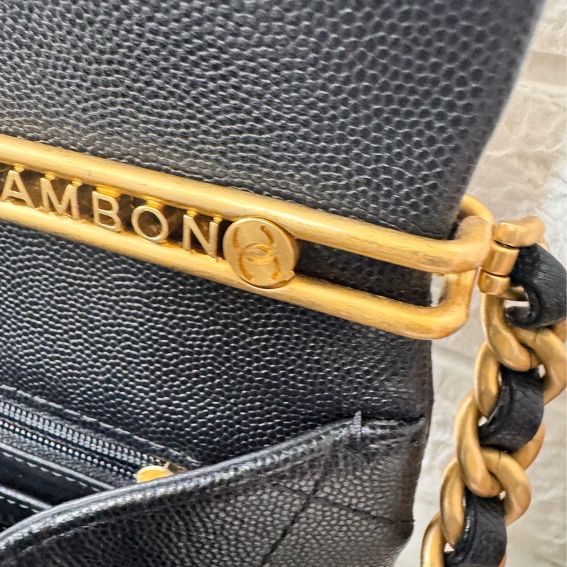 香奈兒24 s亮面粒紋小牛皮芯片-31