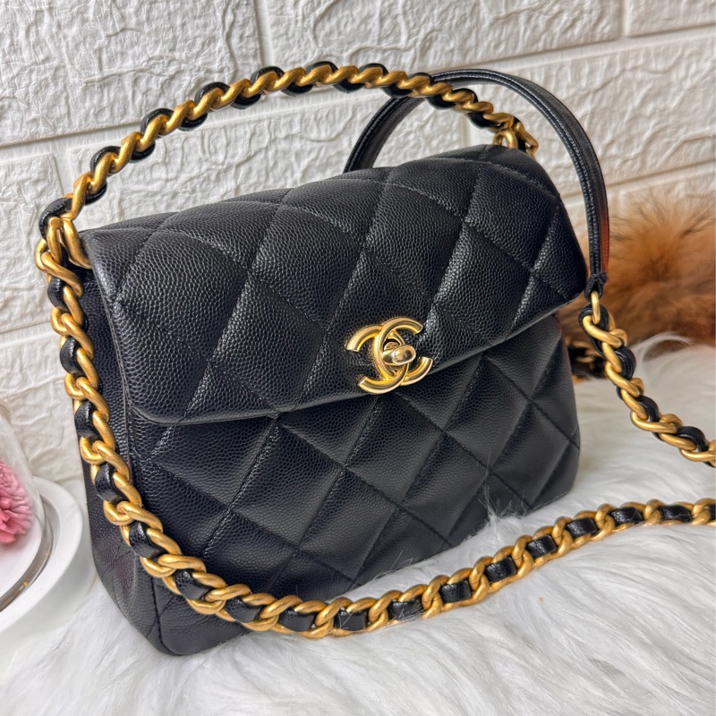 香奈兒24 s亮面粒紋小牛皮芯片-38