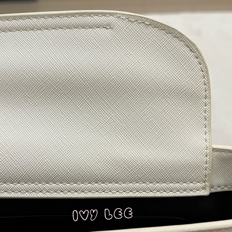 Versace Jeans Couture 白巴洛克絲巾74VA4BAD水桶包 金鍊條 斜背包 肩背包 正品 二手精品-21