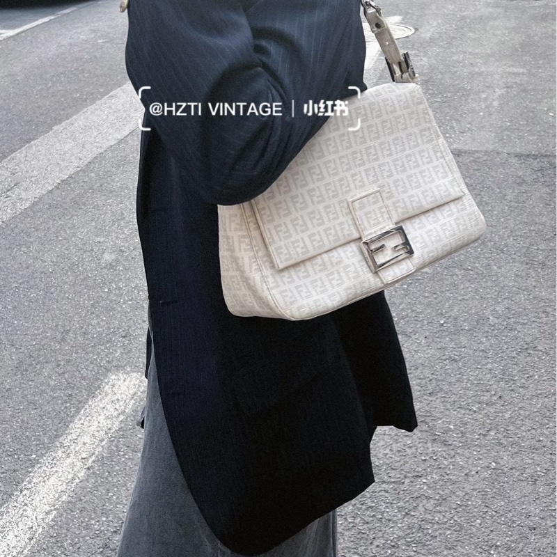 Fendi Zucchino Mama PVC 白 銀鍊 法棍包 肩背包 側背包 手提包-7