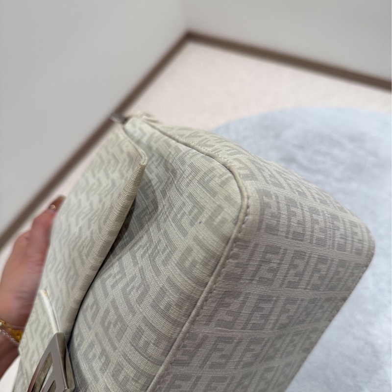 Fendi Zucchino Mama PVC 白 銀鍊 法棍包 肩背包 側背包 手提包-17