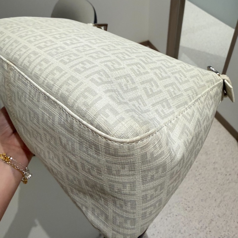 Fendi Zucchino Mama PVC 白 銀鍊 法棍包 肩背包 側背包 手提包-19