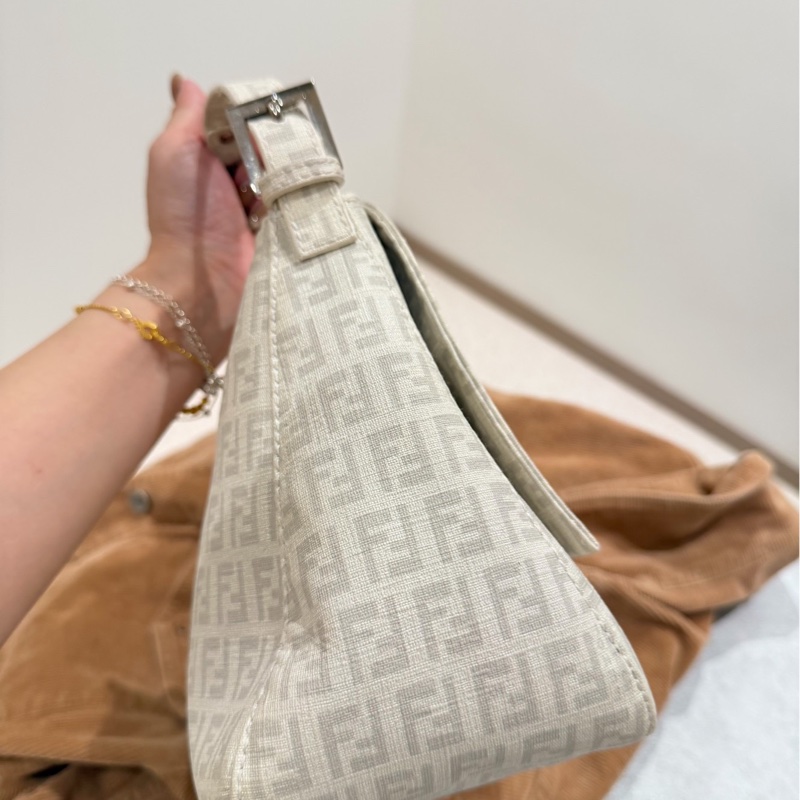 Fendi Zucchino Mama PVC 白 銀鍊 法棍包 肩背包 側背包 手提包-22