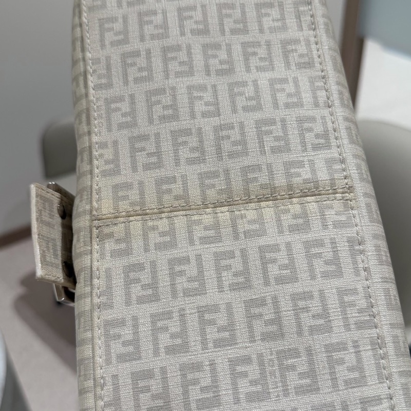 Fendi Zucchino Mama PVC 白 銀鍊 法棍包 肩背包 側背包 手提包-27
