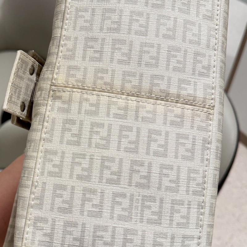 Fendi Zucchino Mama PVC 白 銀鍊 法棍包 肩背包 側背包 手提包-28