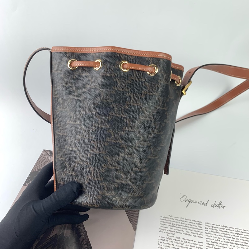 Celine抽繩水桶包-4