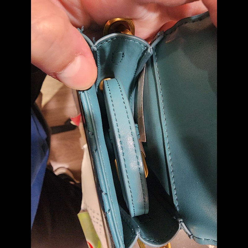 CHARLES & KEITH Micro Gabine 菱格馬鞍包-4