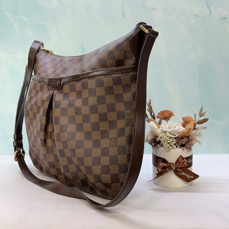 LV Bloomsbury 棋盤斜背包-3