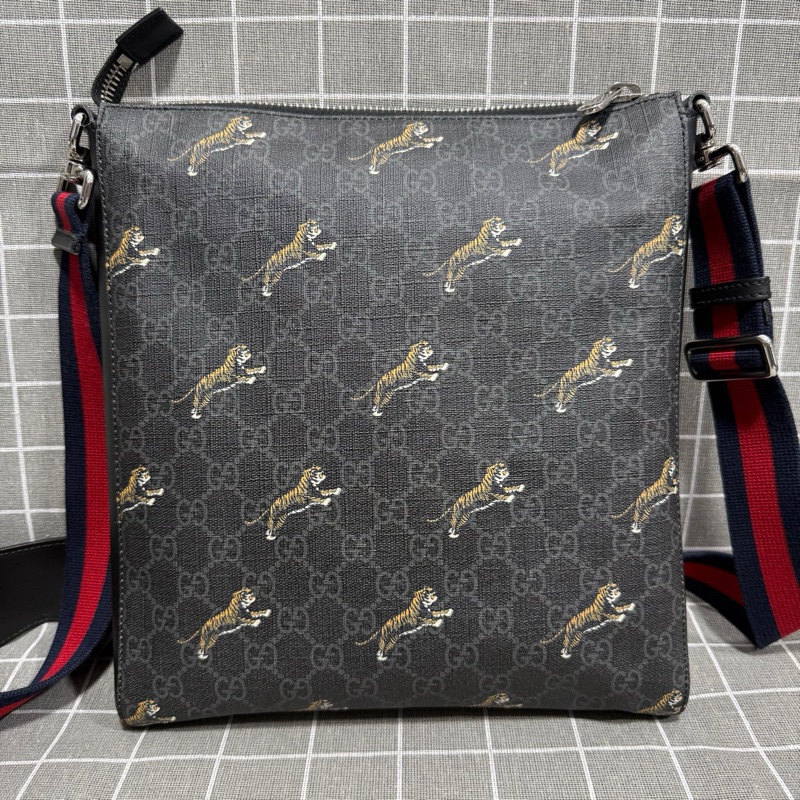 Gucci 古馳 男士斜挎包 附件:無-1