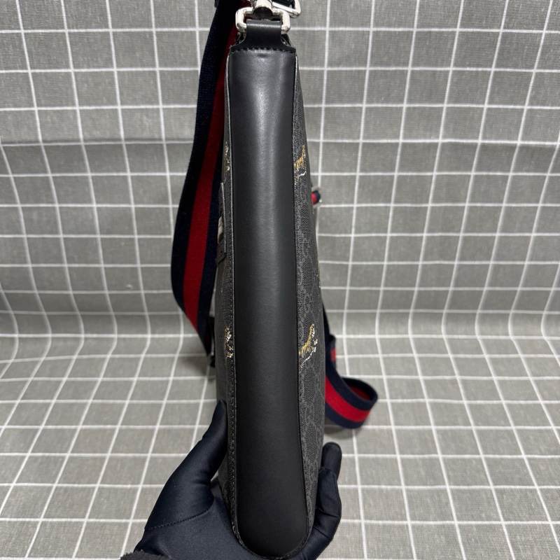 Gucci 古馳 男士斜挎包 附件:無-4