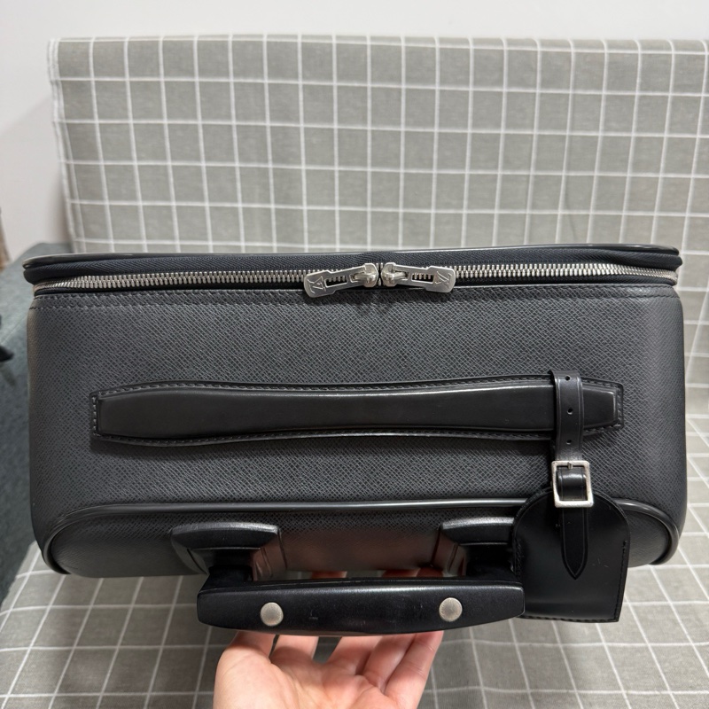 LouisVuitton 路易威登 旅行箱 無附件 成色如圖-1