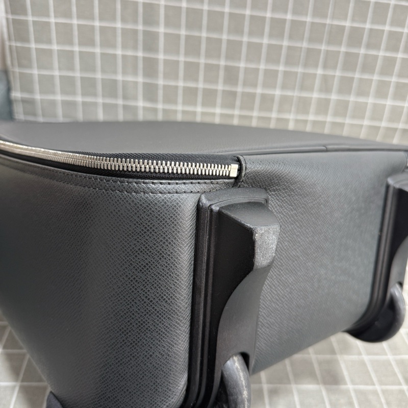 LouisVuitton 路易威登 旅行箱 無附件 成色如圖-9