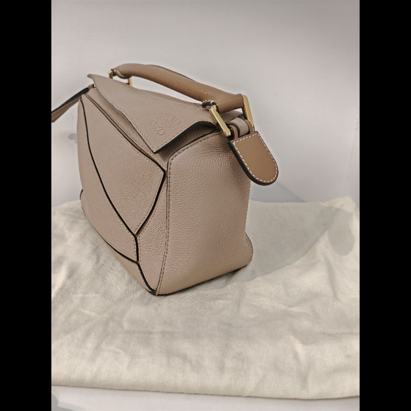 Loewe small puzzle sand-2