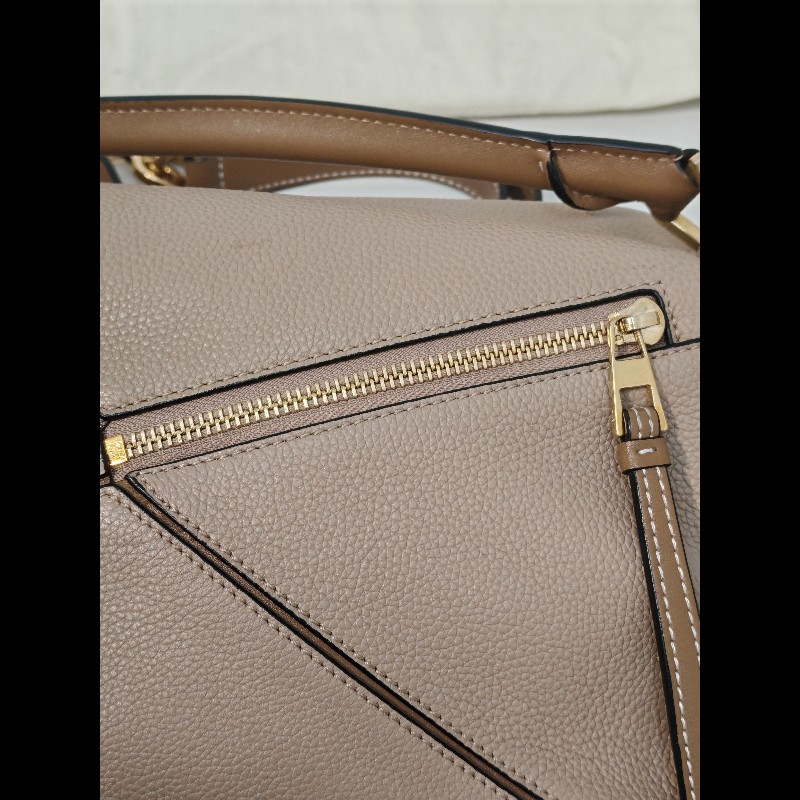 Loewe small puzzle sand-10