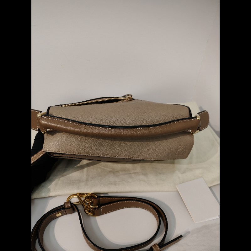 Loewe small puzzle sand-11