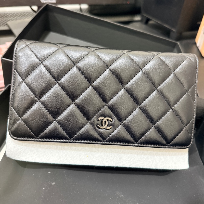 Chanel soblack woc-1