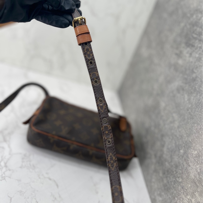 香緹國際精品 892 迪士尼相機包-2