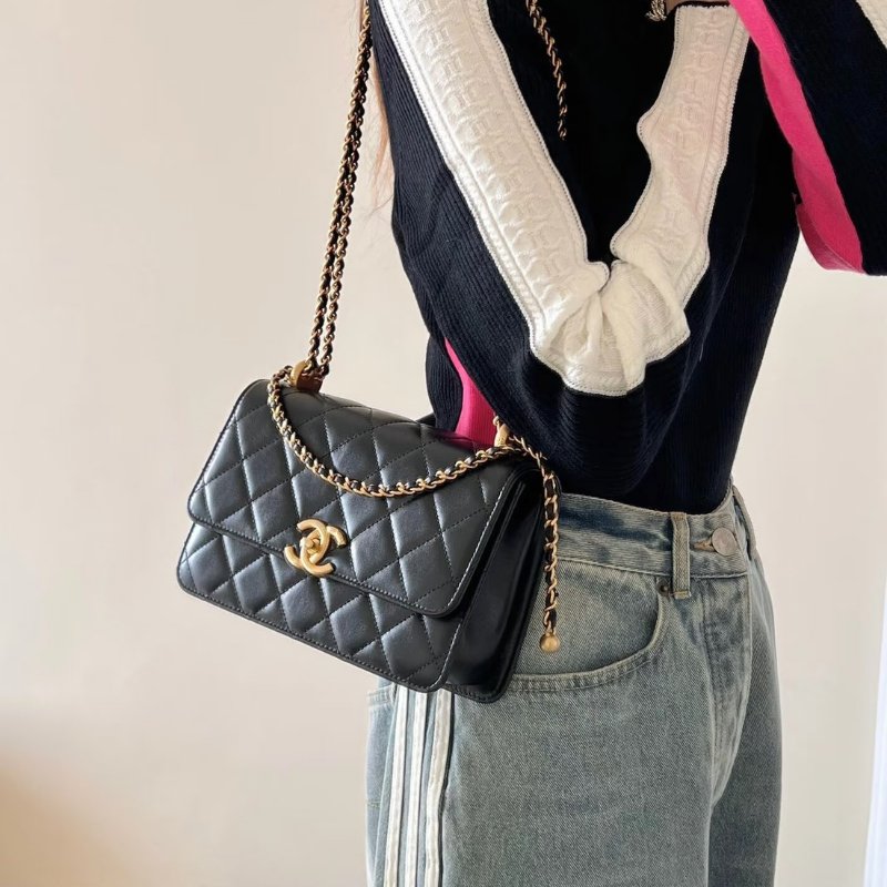 CHANEL 24C雙金球口蓋包 - 中號黑金-11