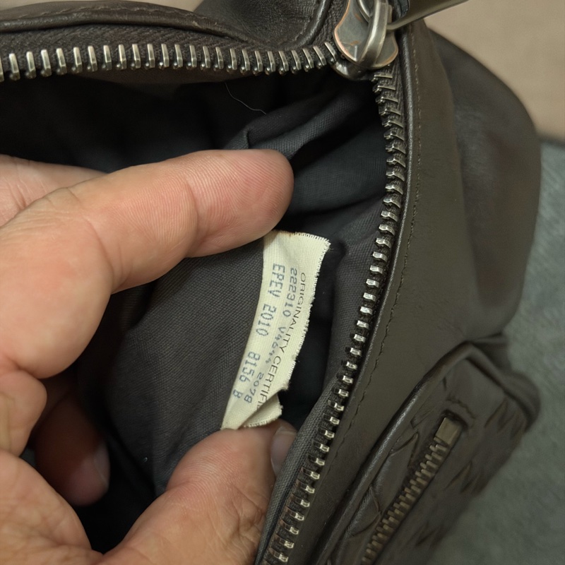 Bv編織小牛皮腰包-12